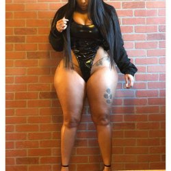 butt and boobs babes facebook