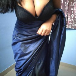 indian big boobs saree