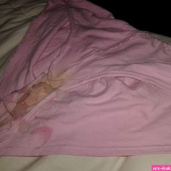 stolen panties cum pics