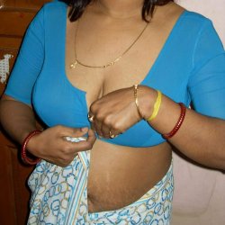 indian big boobs blouse open