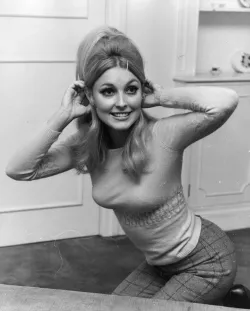 sharon tate nude scene