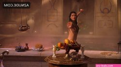 kelly hu nackt