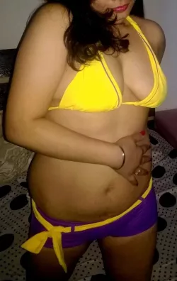 aunty futo olde ass sare walk buplic nude hairy picture com