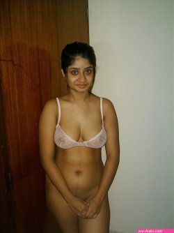 kerala bhabi ass nude