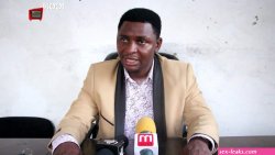 wasanii wanaopiga picha za uchi