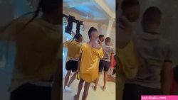 wasanii wanaopiga picha za uchi