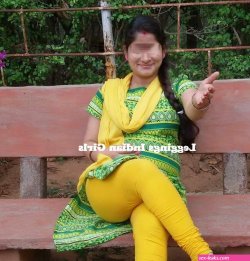 desi bhabi tight dress gand with socks pics