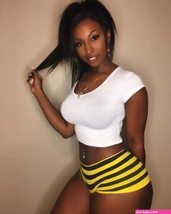 slim thick black girls nude