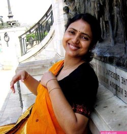 i love nude indian aunty photos