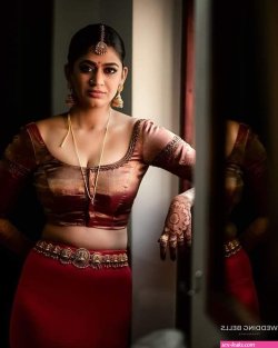 real life aunty saree side boobs twitter