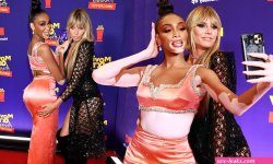 charli xcx flaunts her sexy legs and butt at the 2021 mtv video music awards