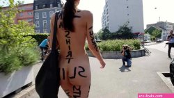 CMNF Naked in Public Art Piece