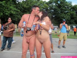 File:Nude couple 01.jpg
