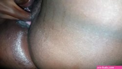 Kenyan Mom Gets her Pussy Licked