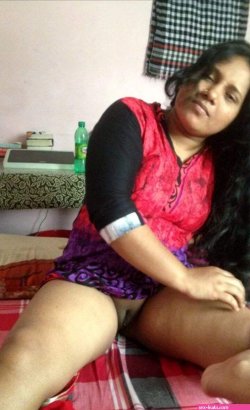 Desi Sexy Married Bhabhi Nude Photos