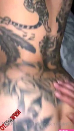Kaay6razy big butt get pussy fucked at home xxx porn videos