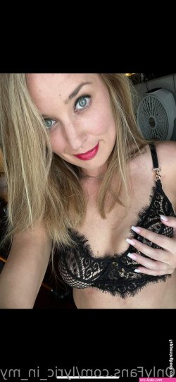 lyricinmyhead Nude OnlyFans Leaks Album Girls