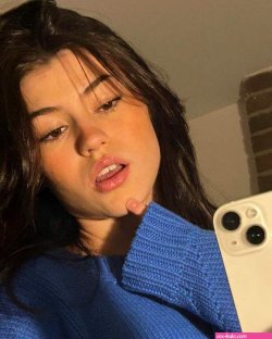 Ava Rose Beaune ava.rxsee Nude Leaked