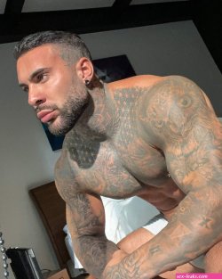 NAVYFUCKER