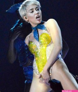 Concert fingering