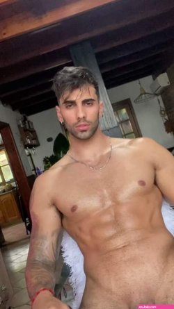 Chicos desnudos adrignm X