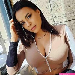 Luna Star Bio Wiki Age Height Figure Net Worth More