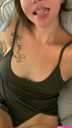 badass.mommy aka badassmommy Nude Leaks OnlyFans