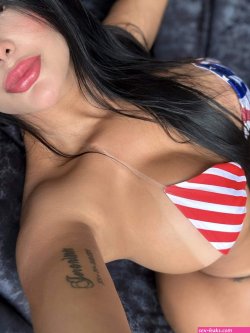 carolina velez betancourth oficial carovelez95 X