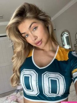 Patreon Razor Candi (83 photos) image 7