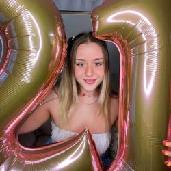 OnlyFans – Zoey Uso / @zoeyuso image 979