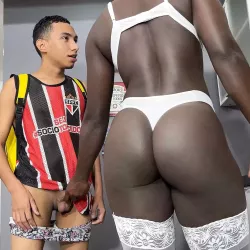 Emarr b porn image 9