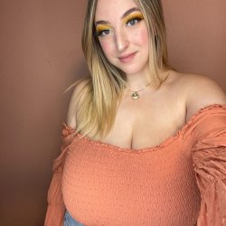 Hazel May OnlyFans