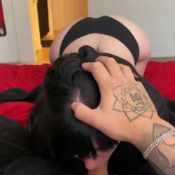 Kitty k sucks for a facial