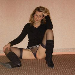 French amateur milf pantyhose