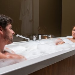 Alexis Nude in Bubble Bath
