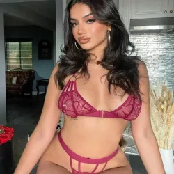 OnlyFans Alishba Sheikh photos