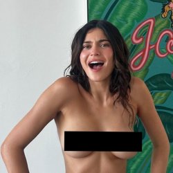 Big Ass Latina on X: Kylie Jenner Naked Big Tits