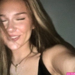 Snapchat – Danielle image 7