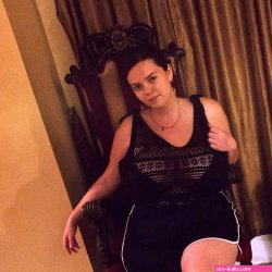 Instagram – Jennifer Knight / @WhiteMageJenny image 6
