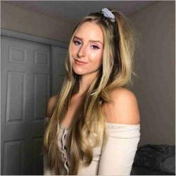 caroline zalog 2021