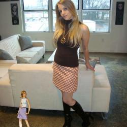 mini skirt 3some on couch