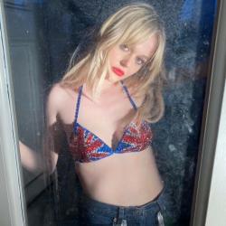 emily alyn lind topless