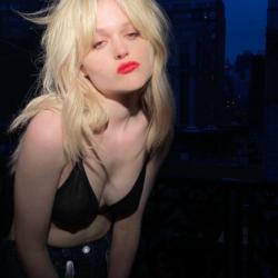 emily alyn lind topless