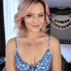 nikkinutmeg video