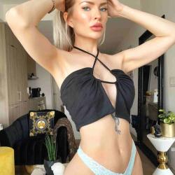 layna me hot sex