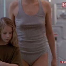 nude photos of naked sigourney weaver.com
