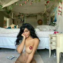 helayna desnuda