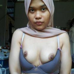 hijab indonesian nudes