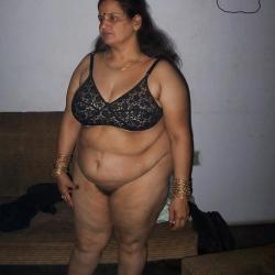 desi fat aunty bra