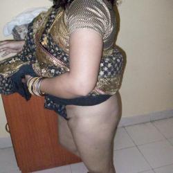 desi bhabhi tight sari big butts hd pictures